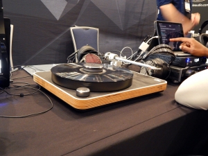 Clearaudio Concept Active Turntable/Headphone Amplifier