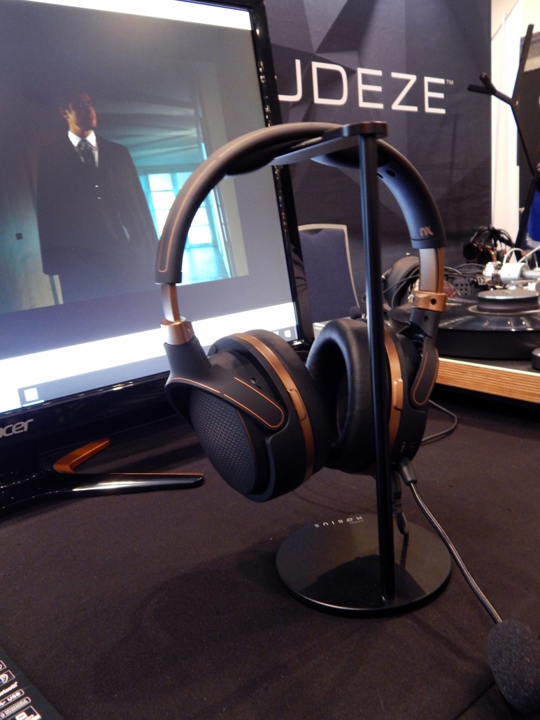 AUDEZE Mobius Immersive Cinematic 3D Audio Headphone