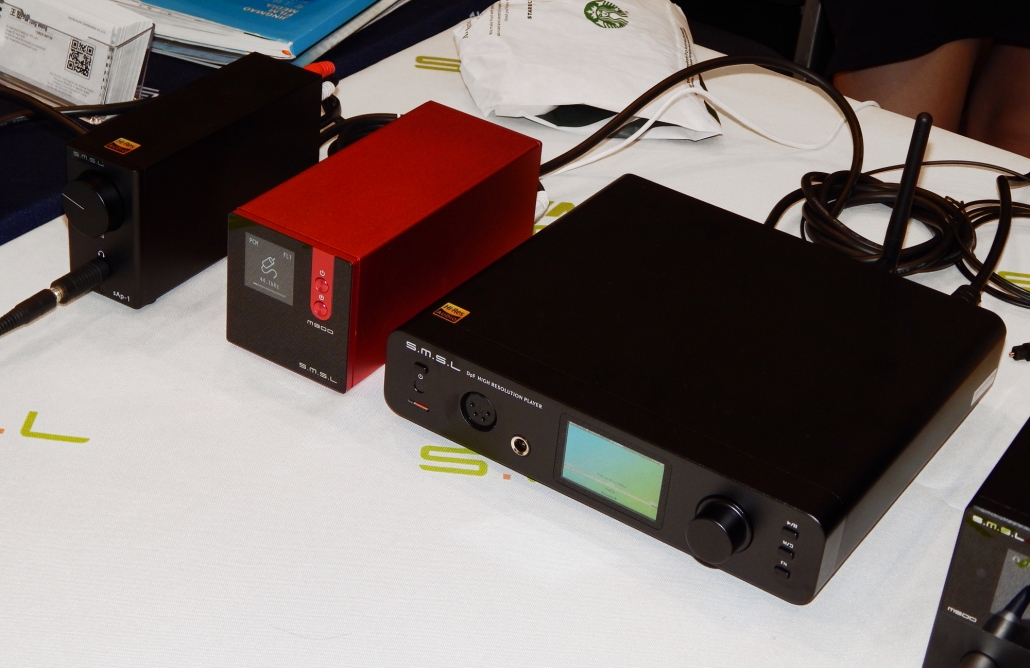 S.M.S.L. VMV sAp-1 Headphone Amplifier, S.M.S.L. M300 DAC, S.M.S.L. Dp3 Music Server CanJam SoCal 2019