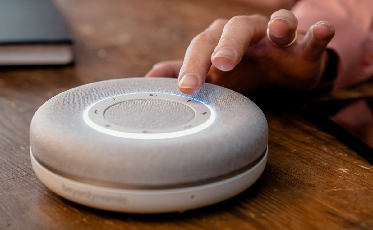 beyerdynamic SPACE Personal Speakerphone