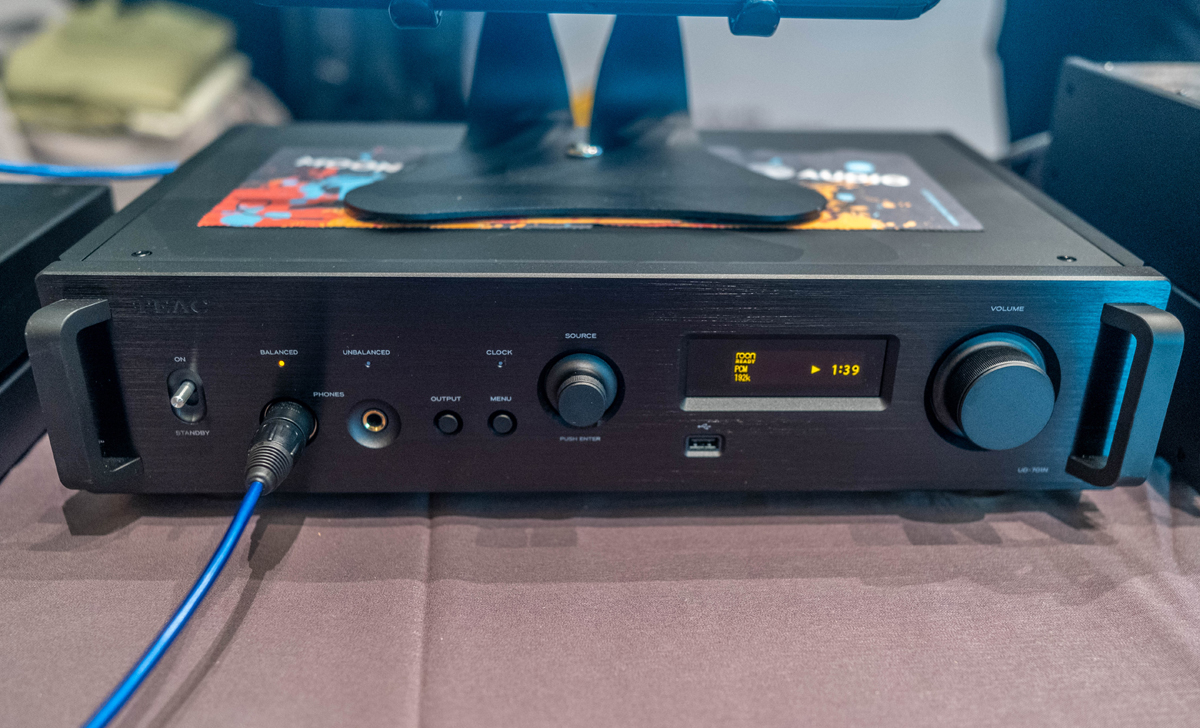 The TEAC UD-701N USB DAC / Network Player