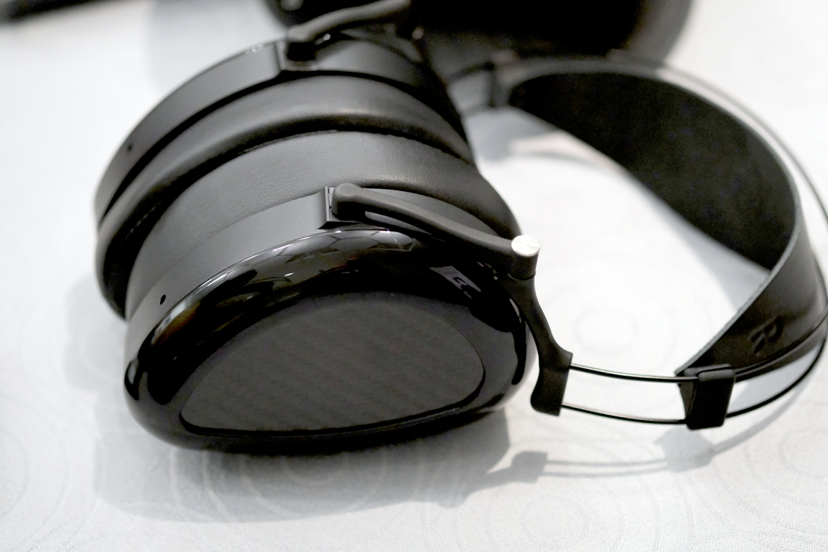 Dan Clark Audio AEON 2 Noire Planar Magnetic Headphones