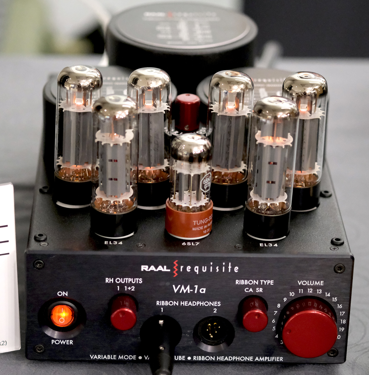 RAAL|requisite VM-1a Tube Ribbon Headphone Amplifier