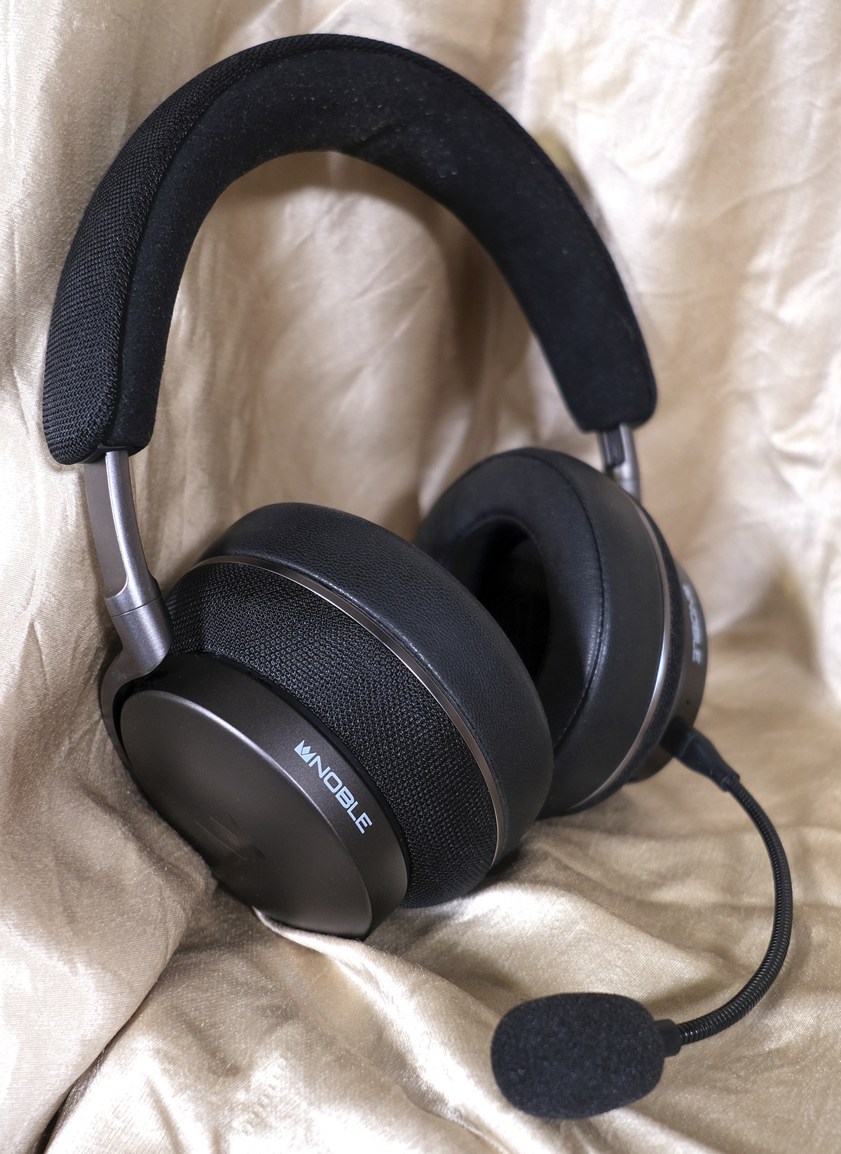 Noble FoKus APOLLO Hybrid True Wireless Headphone