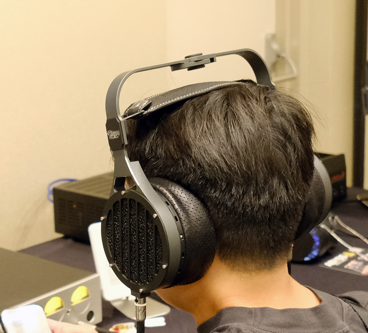WOO AUDIO/ABYSS