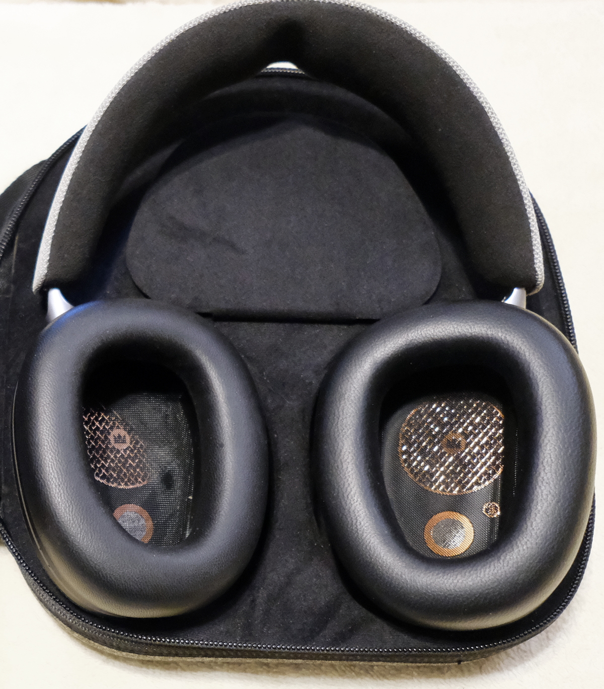 Noble Audio FoKus ARTEMIS Hybrid True Wireless Headphone